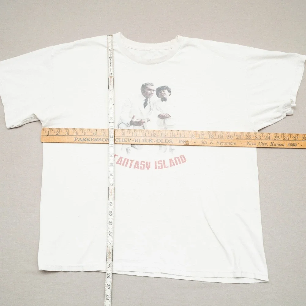 Vintage Fantasy Island Show Mr Roarke Tattoo Ricardo‎ Montalban  Shirt Adult XL